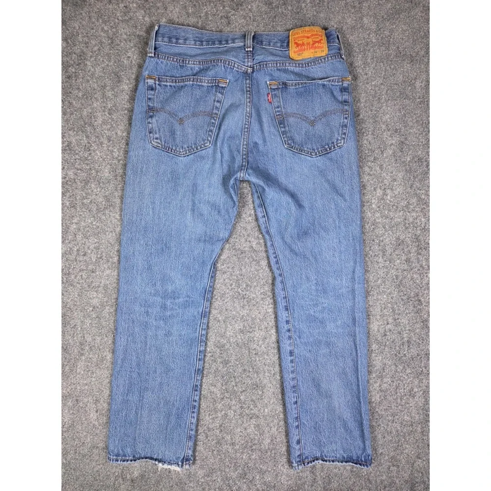 Levi's 501 Original Fit Jeans Mens 32x29 Blue Straight Leg Button Fly 00501-0193